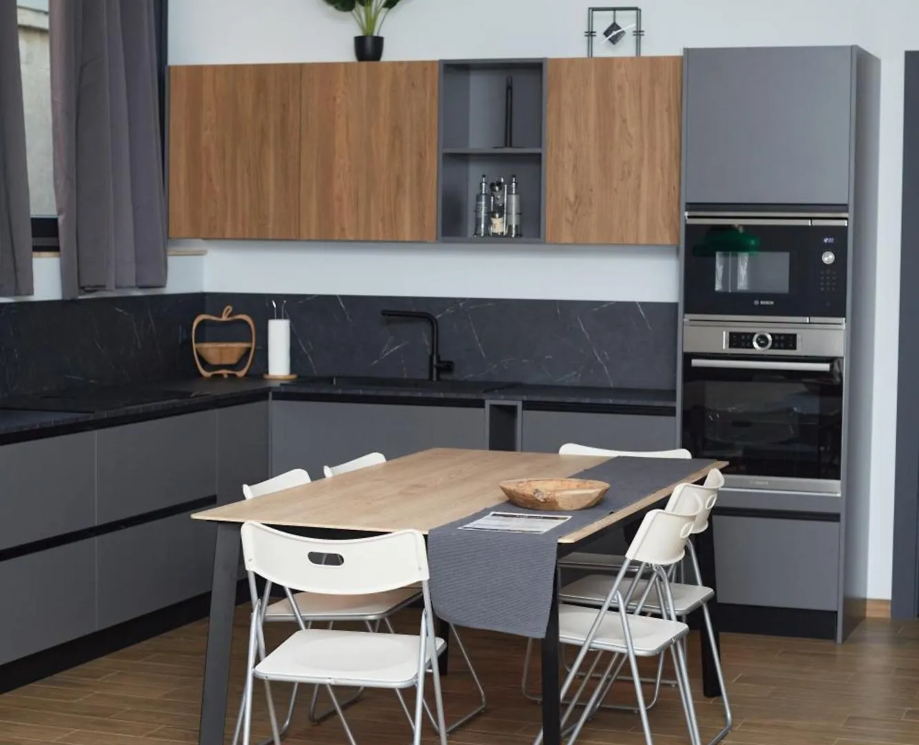 Industrial House 3 Bed and Breakfast Corsico